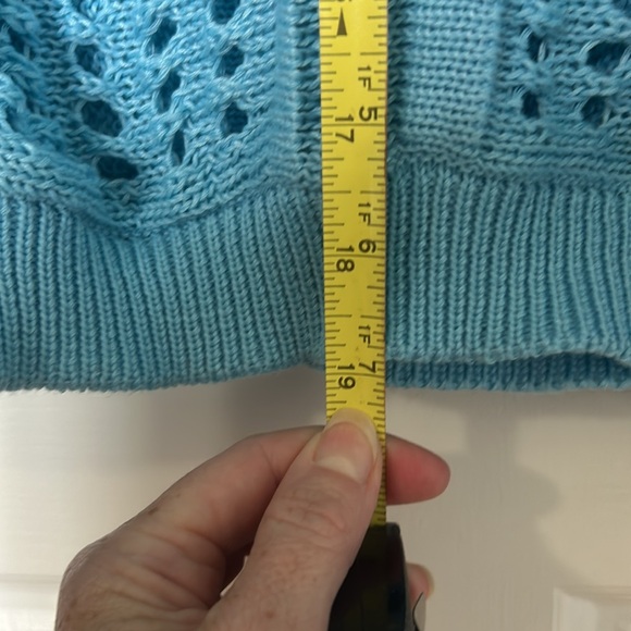 Blue cropped sweater size medium - Picture 3 of 5